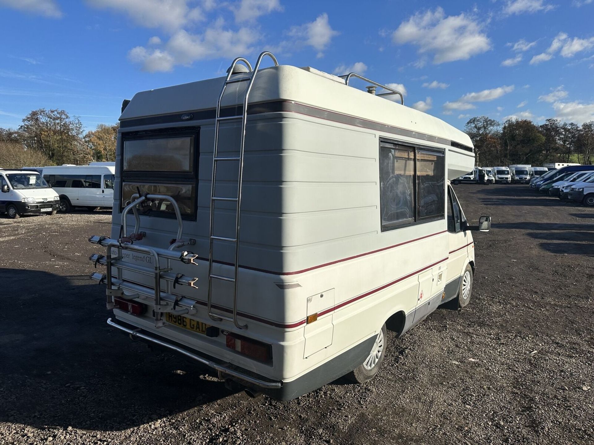 **(ONLY 72K MILEAGE)** CLASSIC 1990 FORD TRANSIT CAMPER: AUTO, FRESH MOT - Image 2 of 19