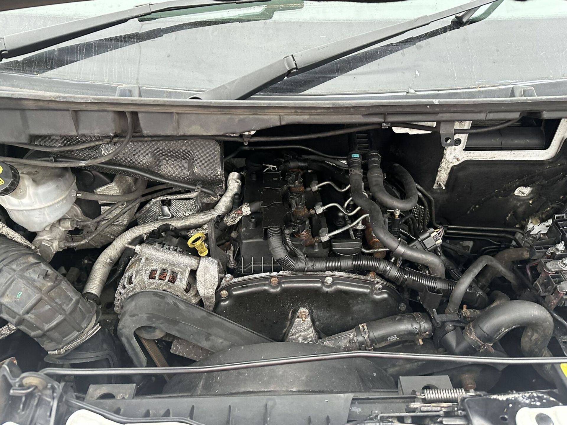 NON-RUNNING 66 PLATE TRANSIT: PERFECT ENGINE, WIRING LOOM NEEDED >>--NO VAT ON HAMMER--<< - Image 14 of 15