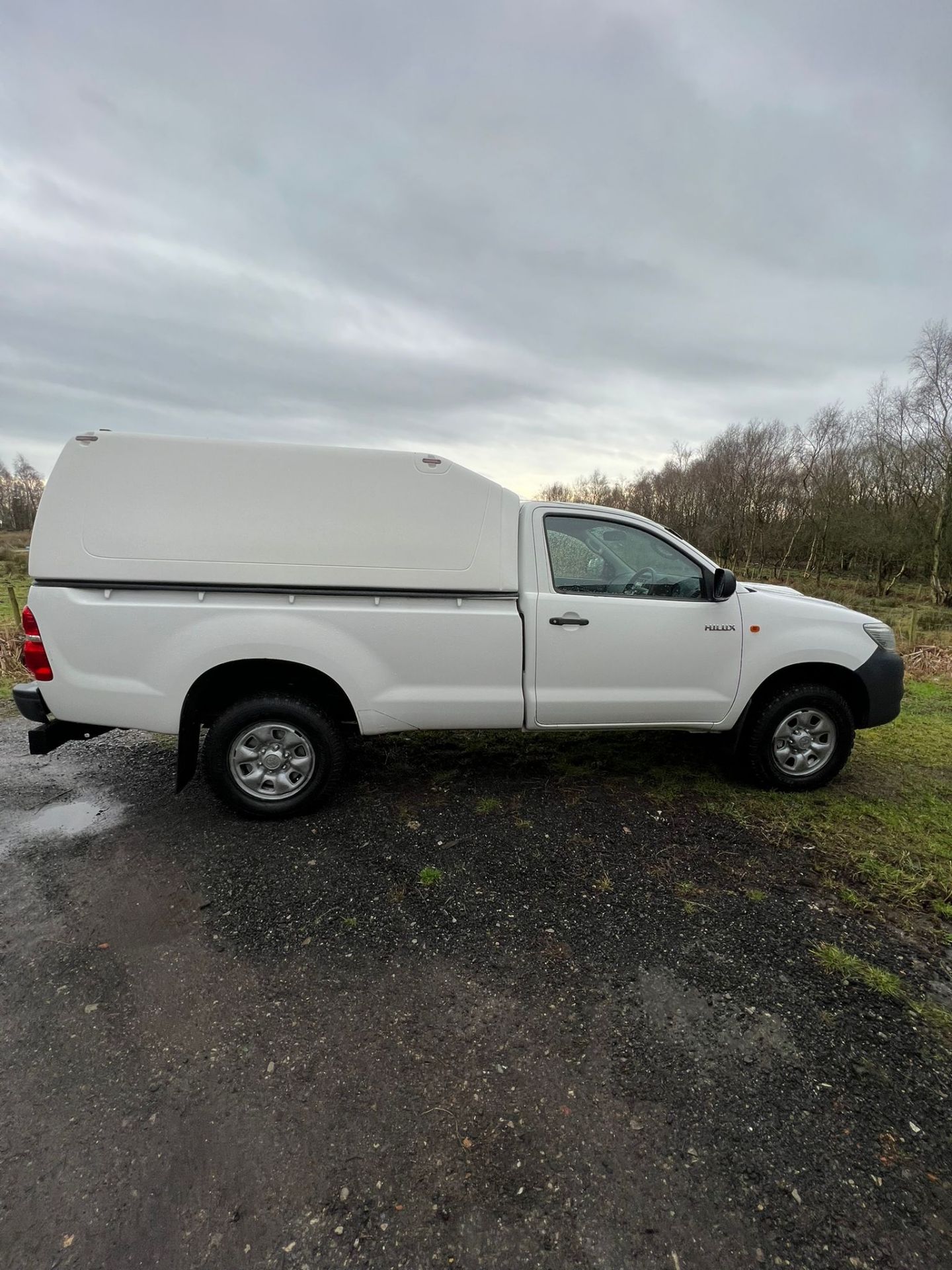 2014 TOYOTA HILUX SINGLE CAB PICKUP ONLY 42K 4WD PICK UP - Image 2 of 15