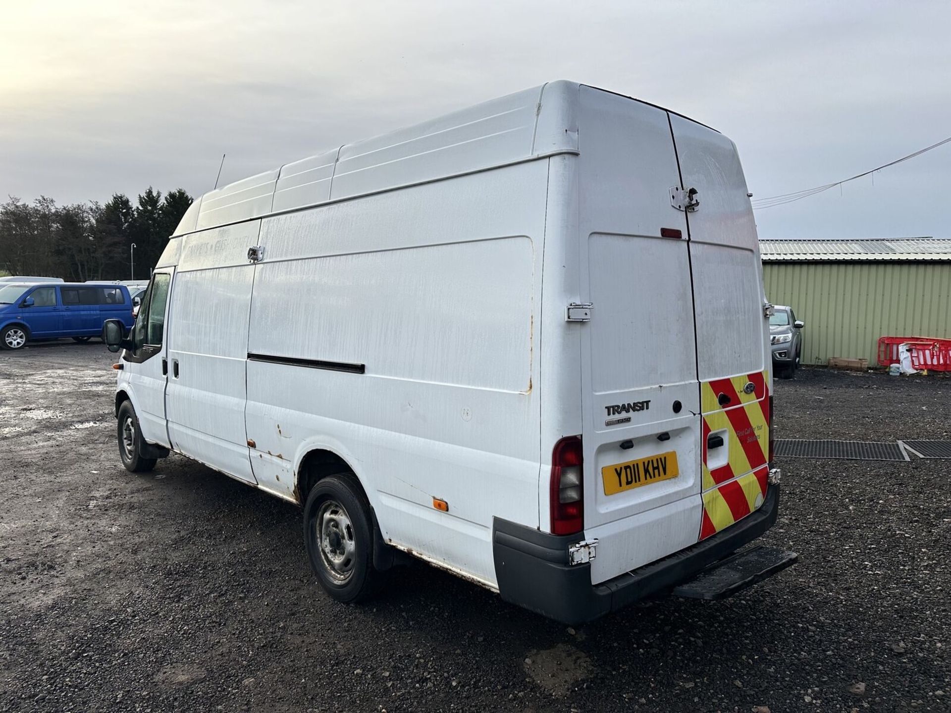 2011 FORD TRANSIT HIGH ROOF JUMBO VAN, INJECTOR ISSUE >>--NO VAT ON HAMMER--<< - Image 2 of 17