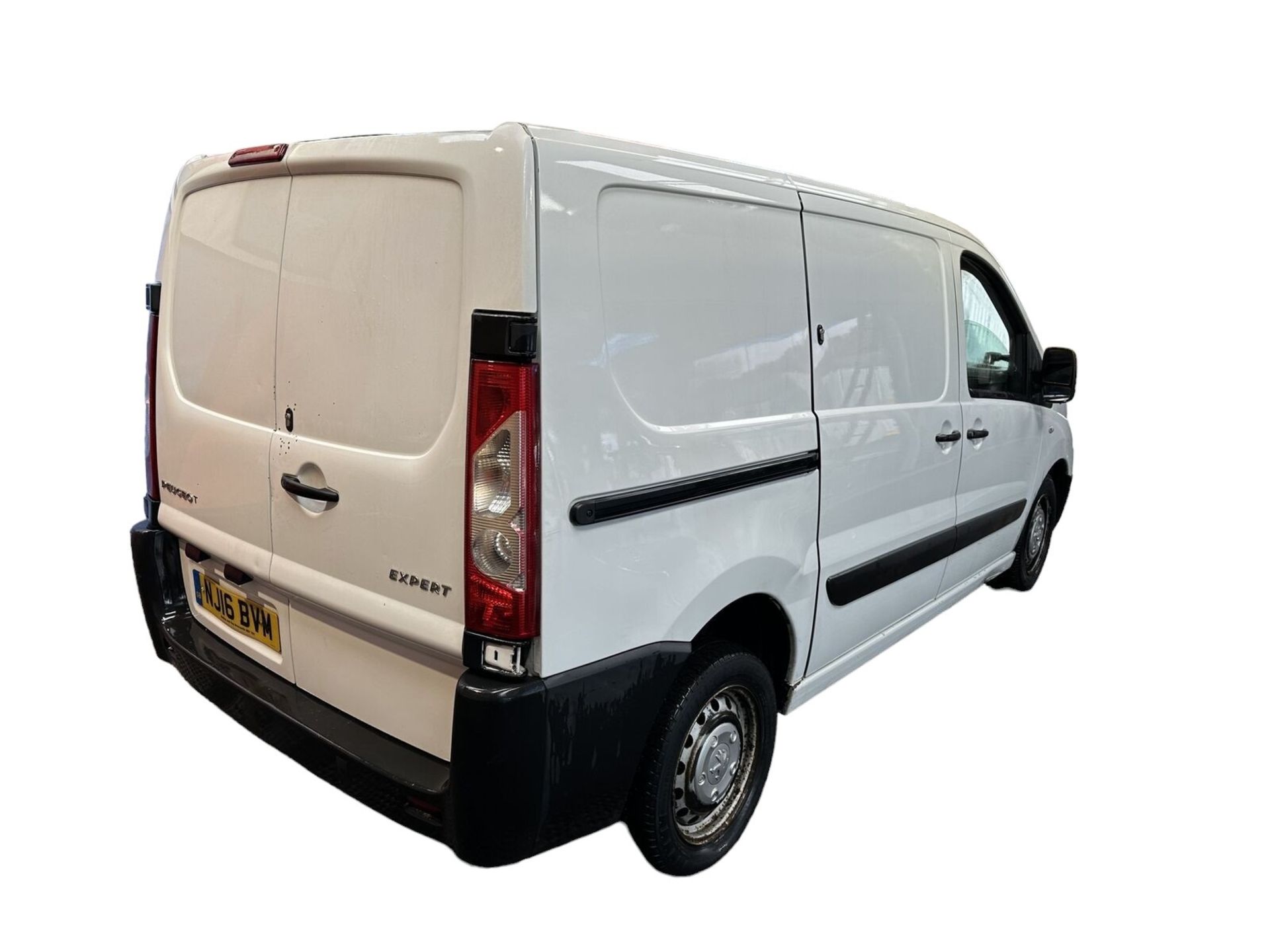 RELIABLE ROAD COMPANION: 2016 PEUGEOT EXPERT DISPATCH >>--NO VAT ON HAMMER--<< - Image 3 of 15
