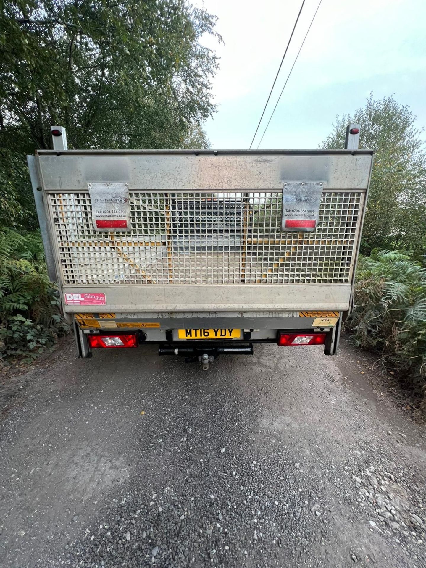 FORD TRANSIT 2016 FLATBED WITH TAIL LIFT 14 FT DROPSIDE BODY - Image 8 of 15