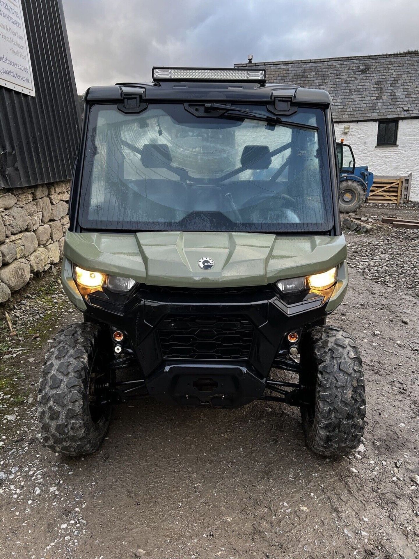 2020 AGRI ADVENTURER: CAN AM TRAXTER HD8 - CAB, 4WD, AND MORE - Image 7 of 10