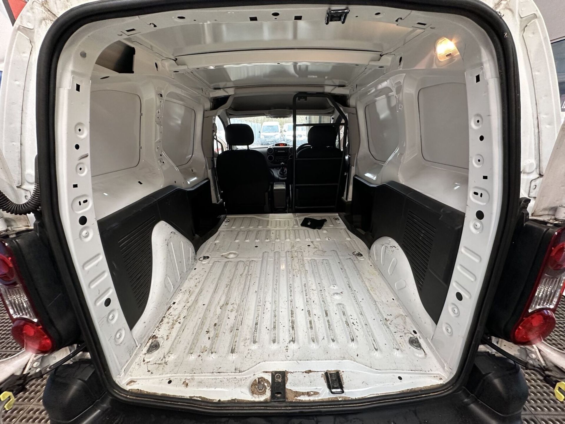 EFFICIENT 2018 CITROEN BERLINGO L1: WORK VAN EXCELLENCE >>--NO VAT ON HAMMER--<< - Image 10 of 11