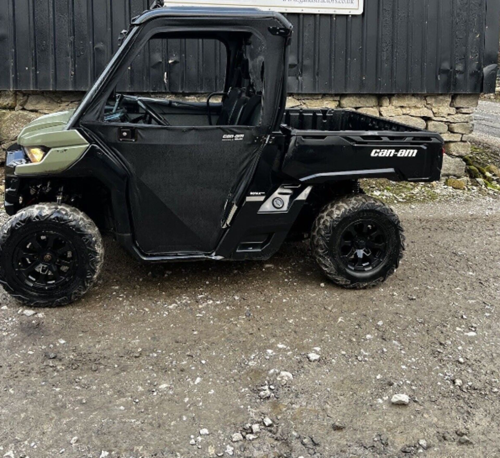 2020 AGRI ADVENTURER: CAN AM TRAXTER HD8 - CAB, 4WD, AND MORE - Image 6 of 10