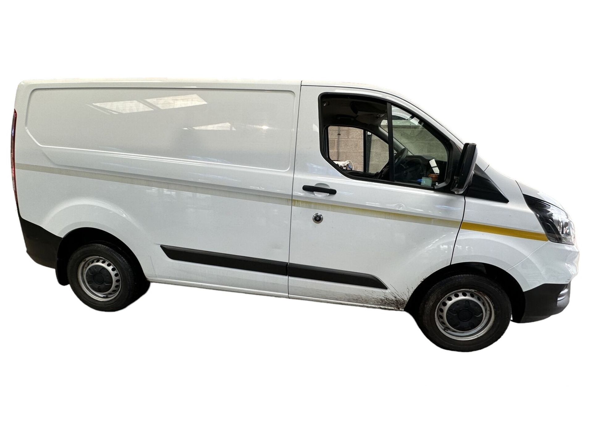 SLEEK AND RELIABLE: '69 PLATE FORD TRANSIT CUSTOM, ULEZ COMPLIANT, 2 KEYS - Image 2 of 13