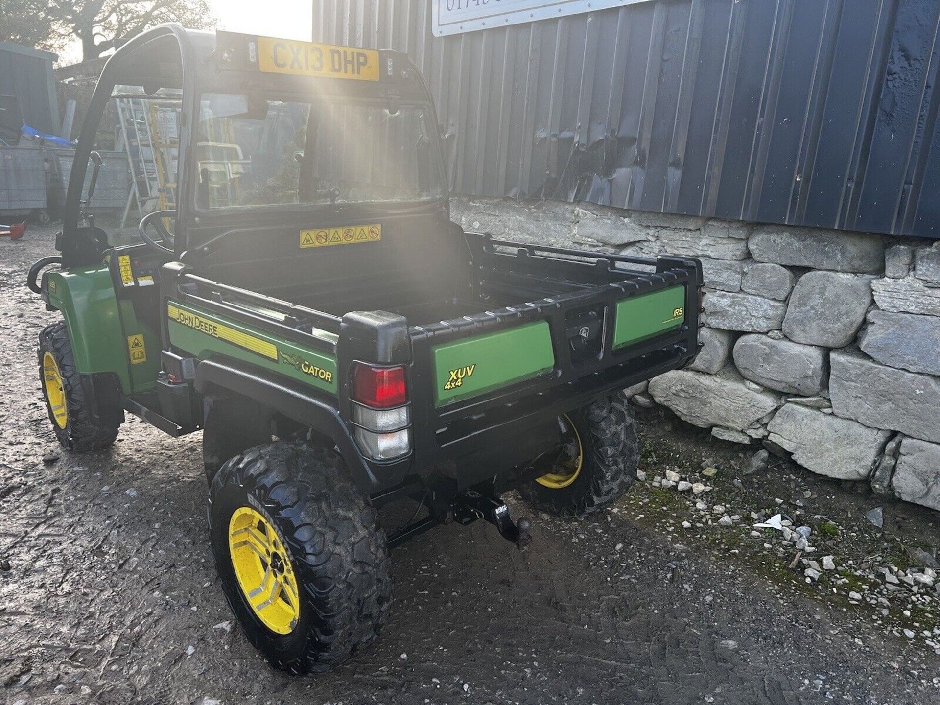 AGRI AUTHORITY: JOHN DEERE 855D GATOR - V5 INCLUDED FOR ADDED ASSURANCE - Image 5 of 10