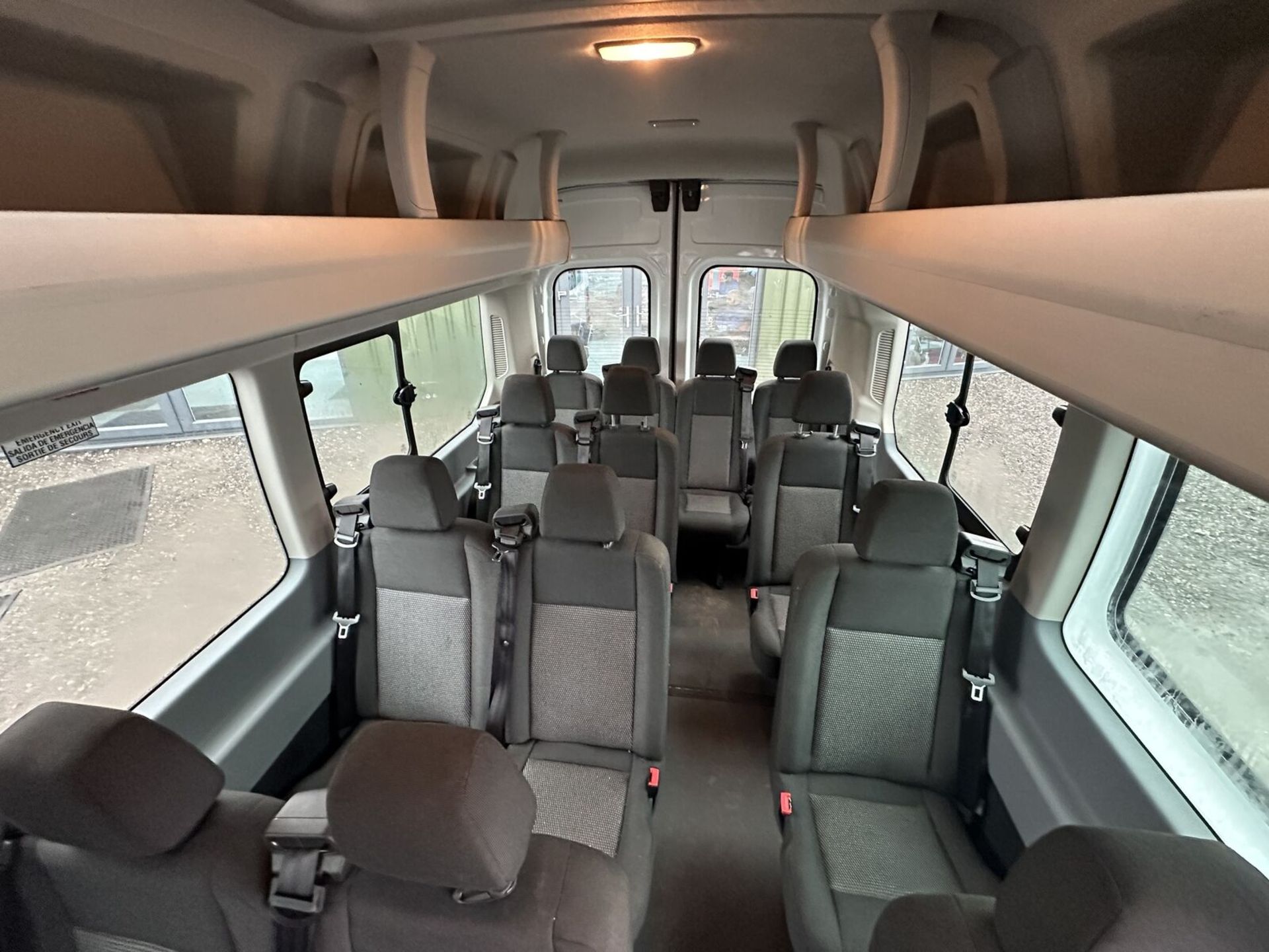 2018 FORD TRANSIT 460 L4 XLWB MINIBUS - LOW MILEAGE, 17 SEATER >>--NO VAT ON HAMMER--<< - Bild 3 aus 18