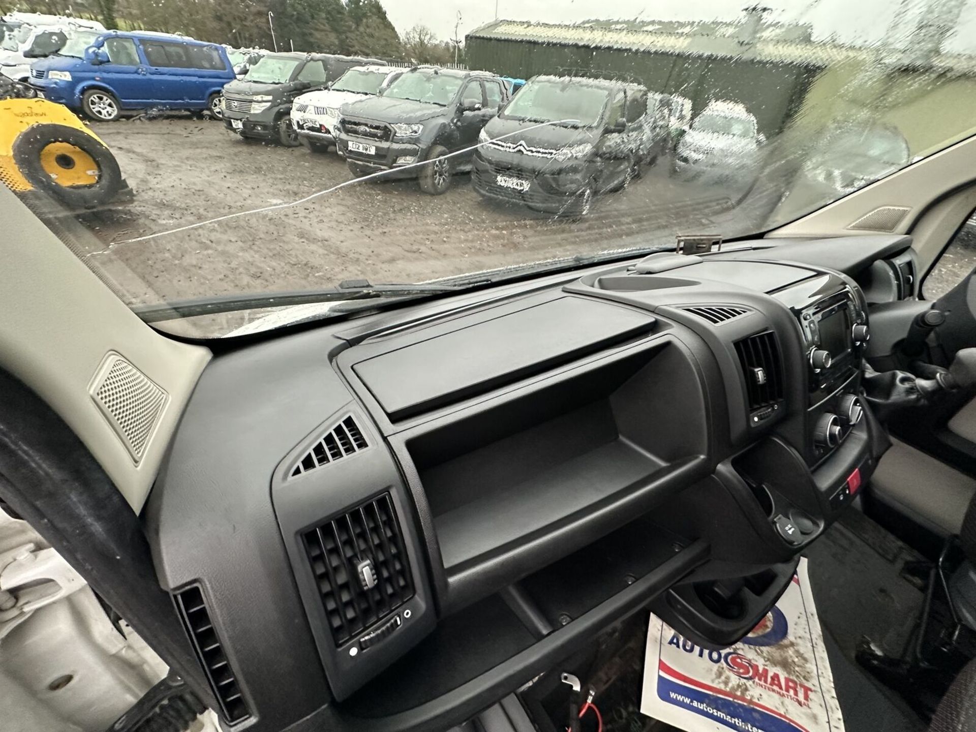 PEUGEOT BOXER 435 PRO L3H2 BLUE HDI, ULEZ COMPLIANT >>--NO VAT ON HAMMER--<< - Bild 11 aus 15