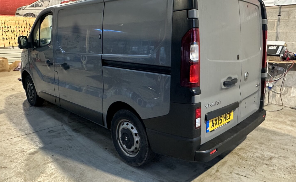 thumbnail image 2 of TNZ Autocare Luxury Quilted Grey Piping Van Seat Covers For Vauxhall Vivaro Sportive – Front 2+1 Set 2 of 6