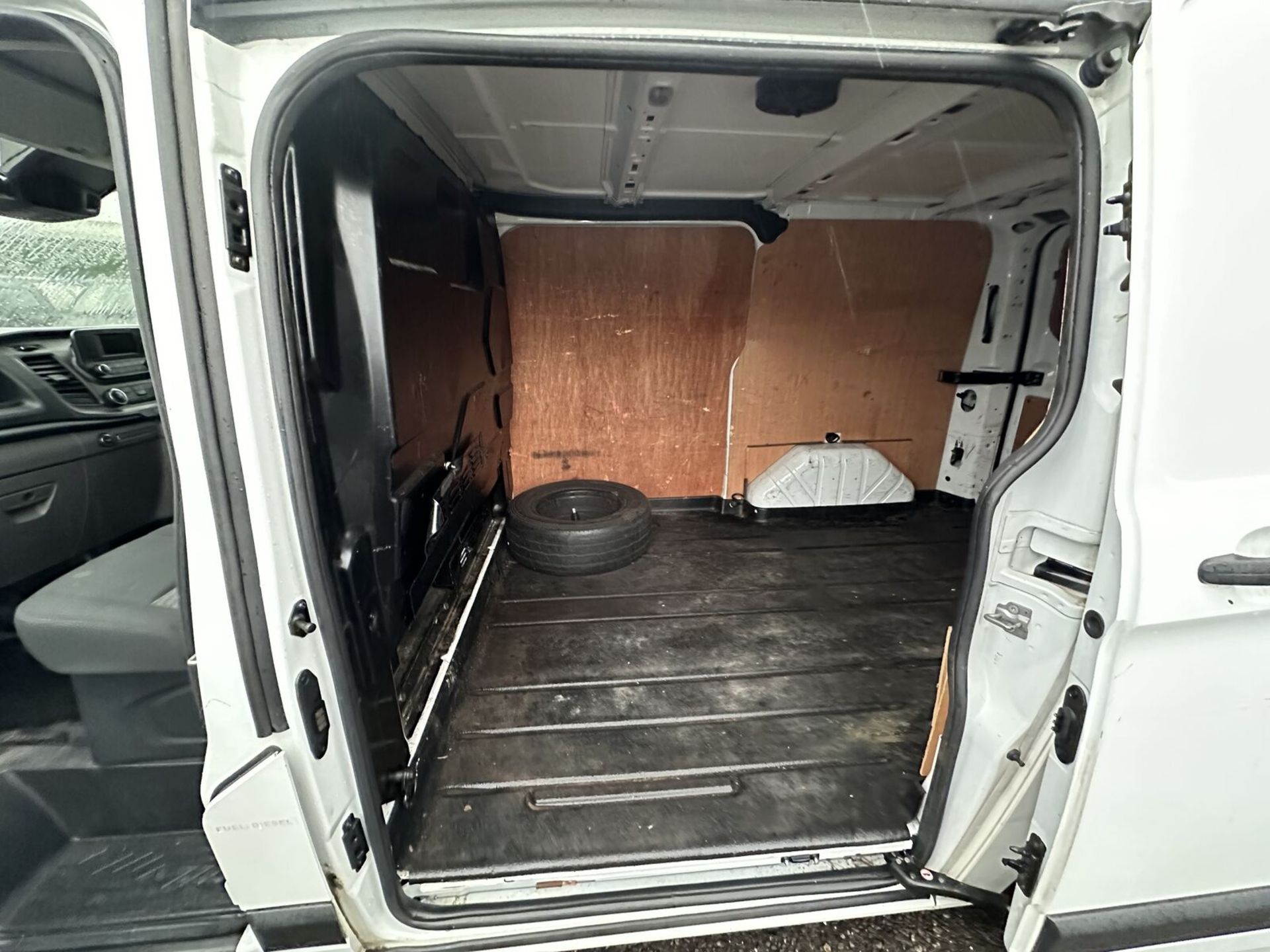 2019 FORD TRANSIT CUSTOM: 108K MILES - >>--NO VAT ON HAMMER--<< - Image 4 of 18