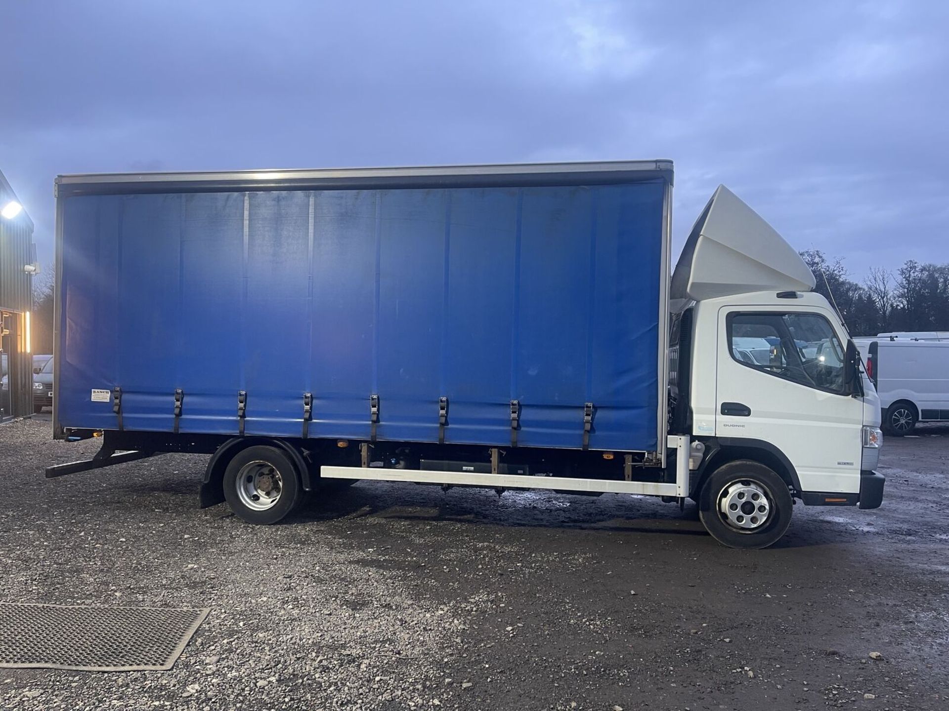 IMPECCABLE 2015 FUSO CANTER: ULEZ CURTAIN SIDER TRUCK