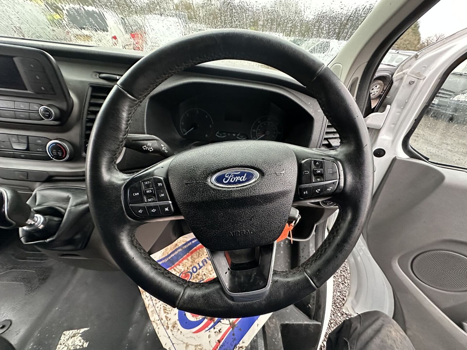 2019 FORD TRANSIT CUSTOM: 108K MILES - >>--NO VAT ON HAMMER--<< - Image 10 of 18