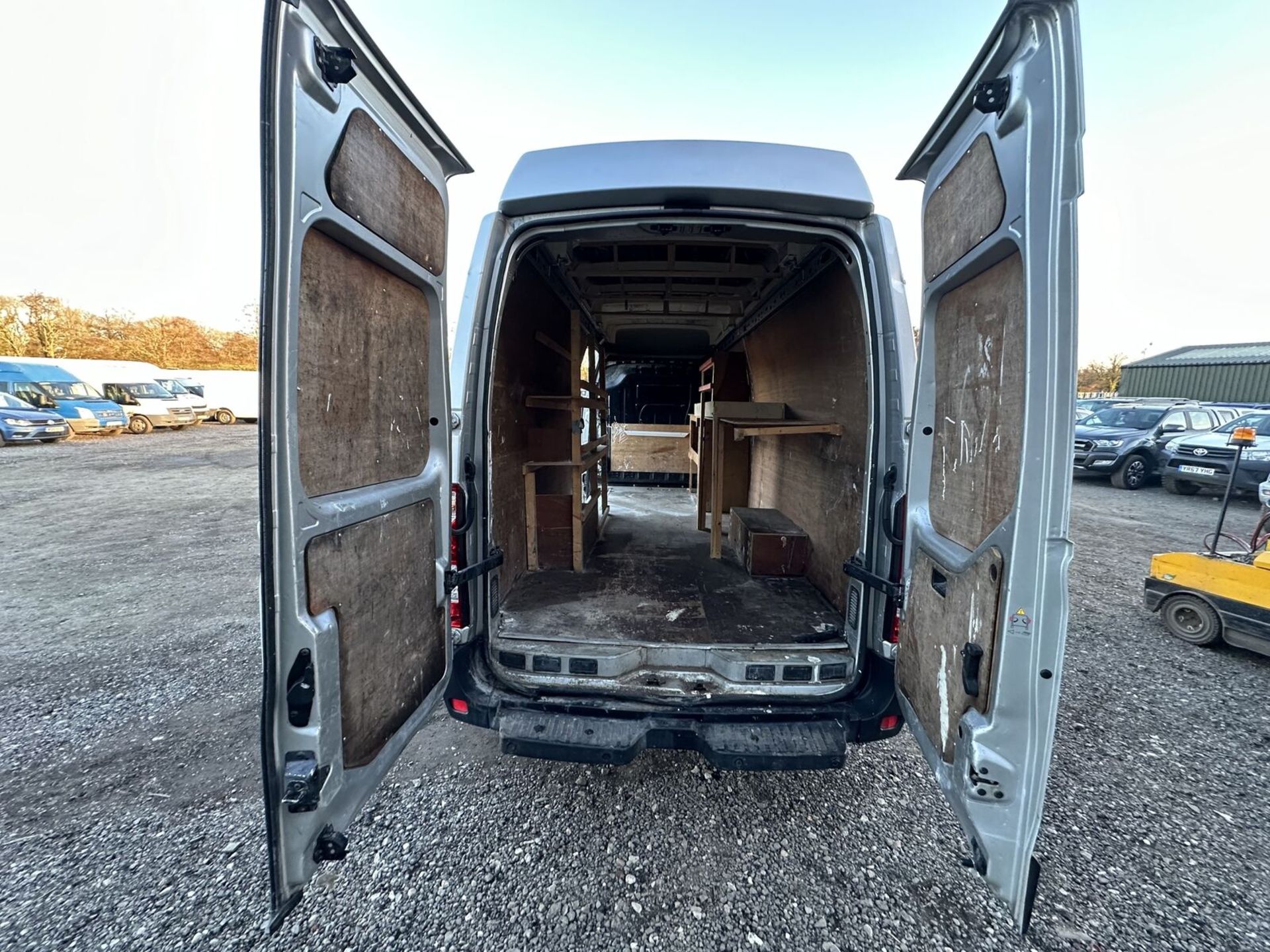 ULTIMATE WORKHORSE: 2017 VAUXHALL MOVANO MASTER XLWB VAN - Image 2 of 18