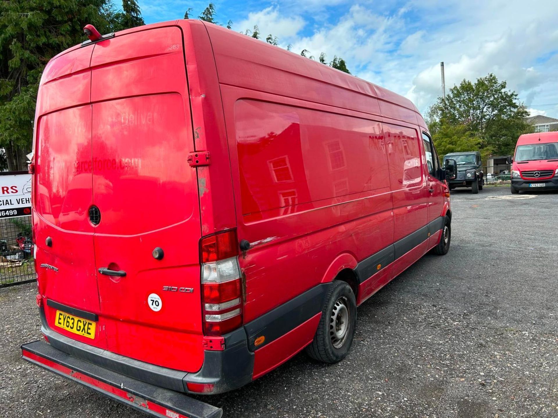 DURABLE WORK COMPANION: MERCEDES SPRINTER HIGH ROOF VAN - Image 6 of 11