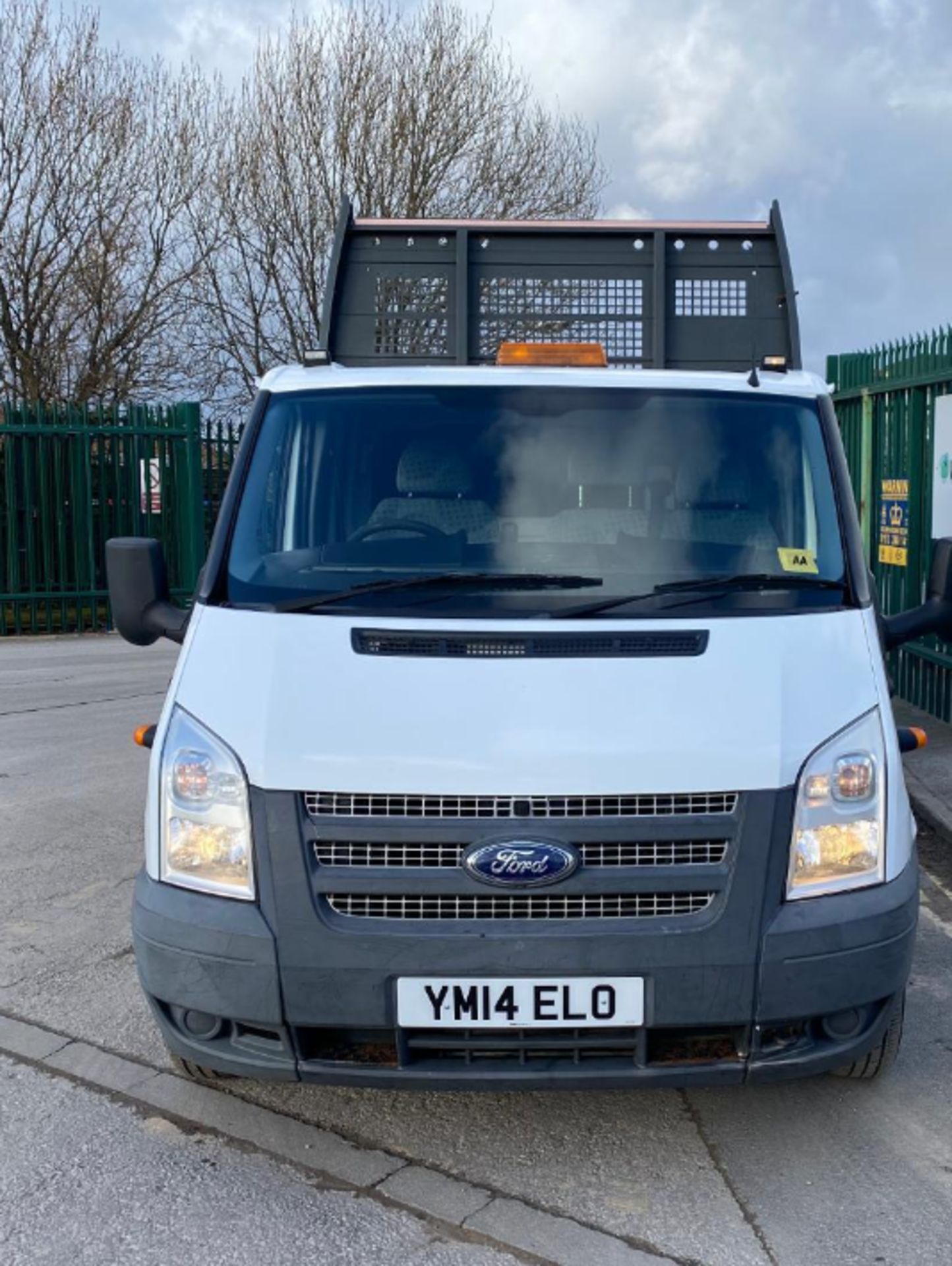 2014 FORD TRANSIT CREWCAB TIPPER - 6-SPEED, ECO-FRIENDLY >>--NO VAT ON HAMMER--<< - Image 5 of 15