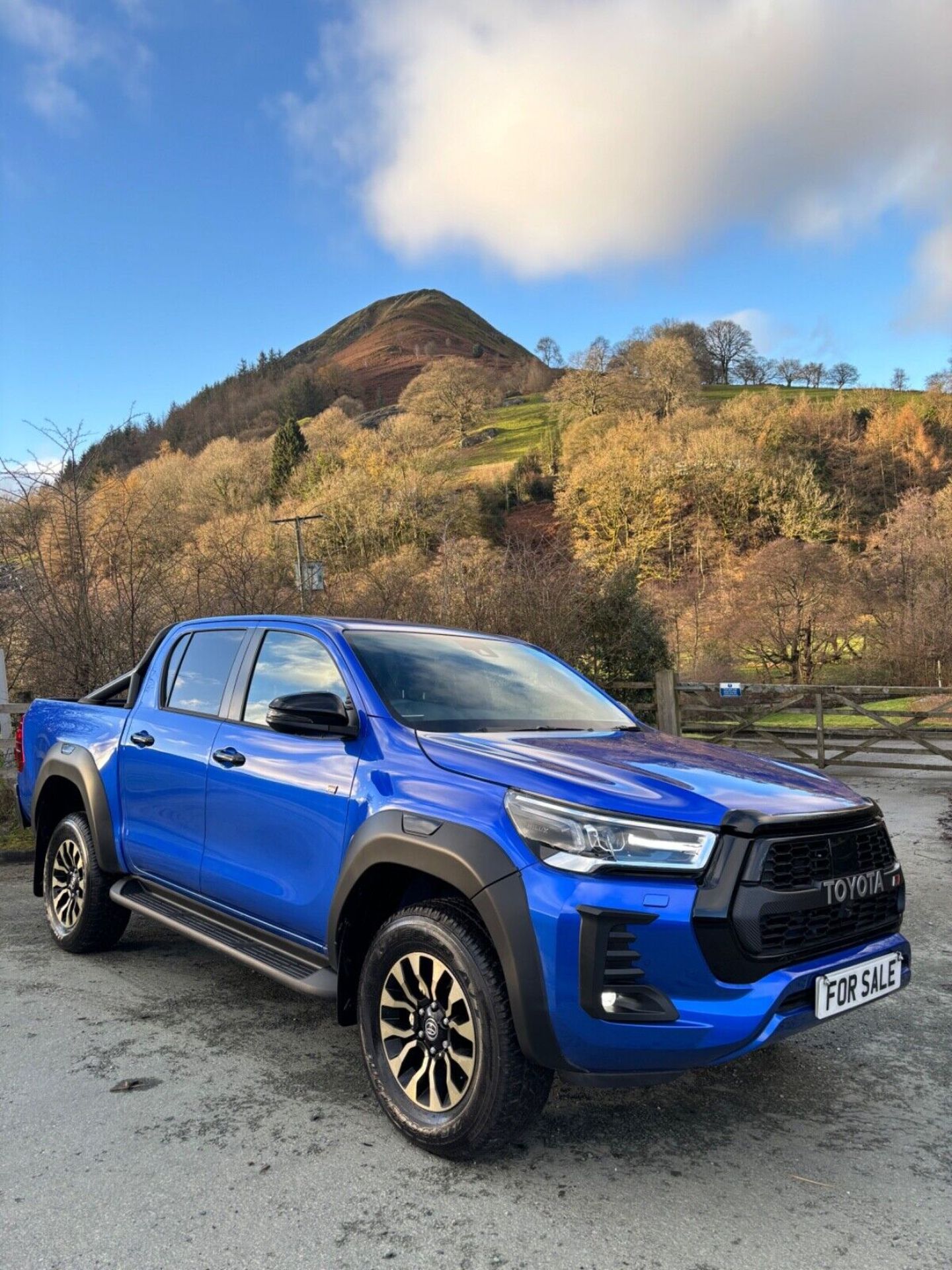 NEBULA BLUE ADVENTURE: TOYOTA HILUX GR SPORT 2023 - Image 20 of 21