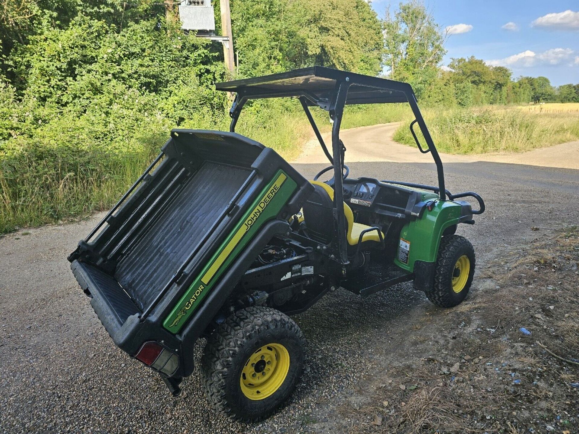 2014 JOHN DEERE GATOR 855D - Image 2 of 2