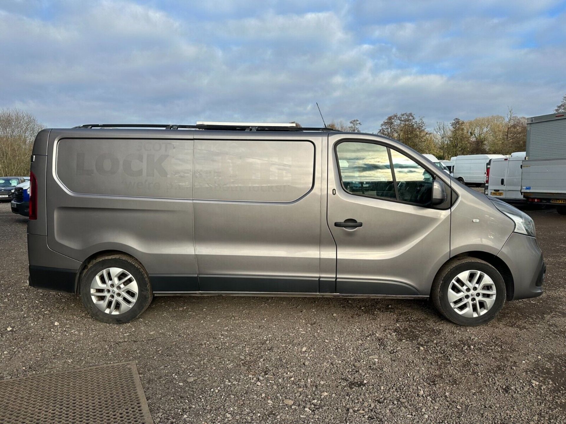 >>--NO VAT ON HAMMER--<< RENAULT TRAFIC REVIVAL: CLEAN BODY, INTERIOR - REPAIR OPPORTUNITY