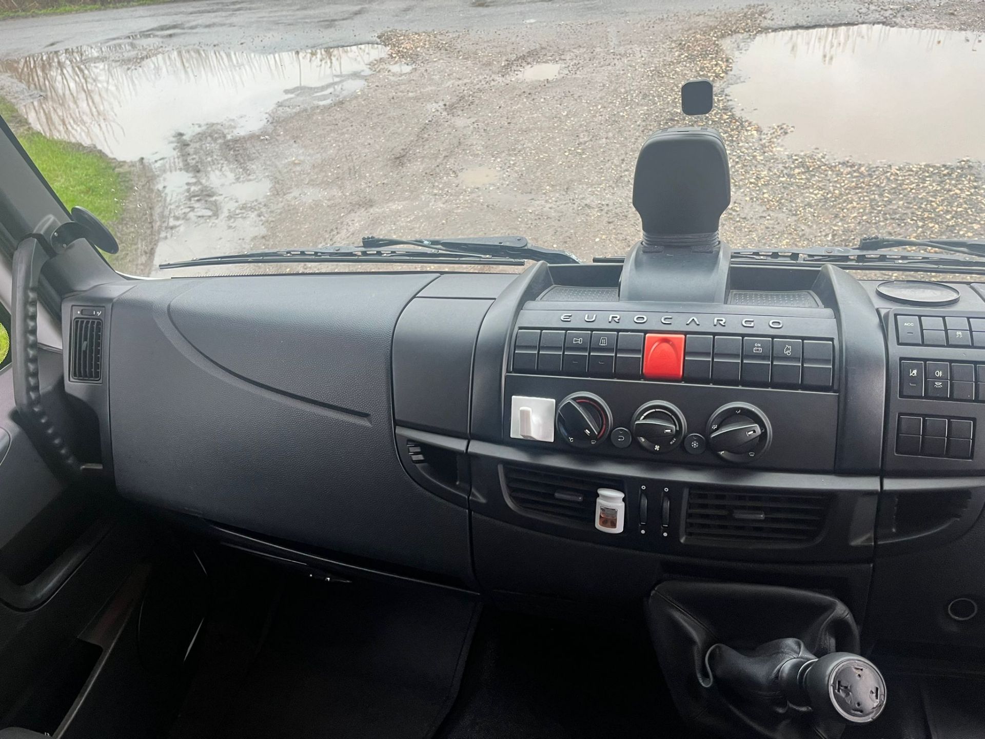 EFFICIENT AUTO TRANSMISSION: IVECO EUROCARGO EEV 7.5T - Bild 15 aus 22