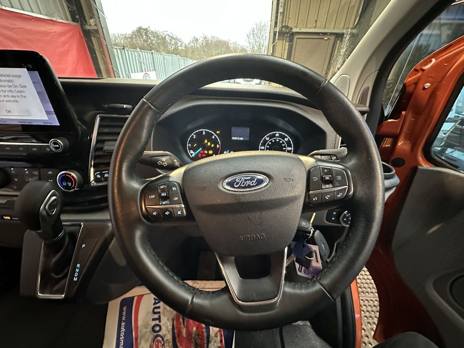 2021 FORD TRANSIT CUSTOM AUTO - WELL-MAINTAINED PERFECTION >>--NO VAT ON HAMMER--<< - Image 13 of 16