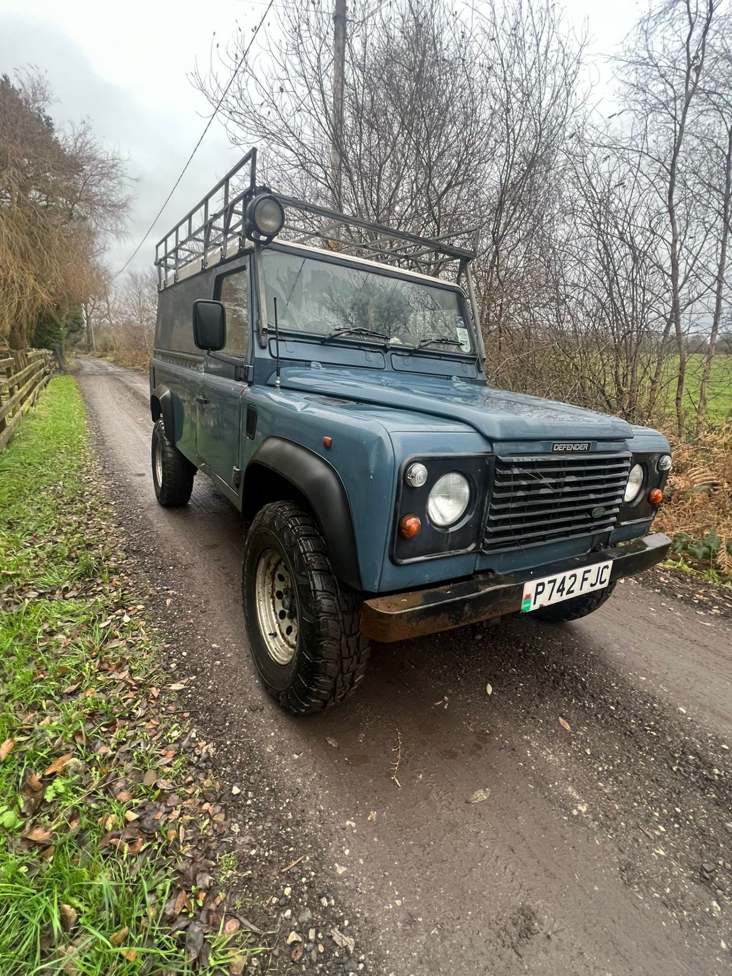 LAND ROVER DEFENDER 110 VAN UTILITY - Image 14 of 15