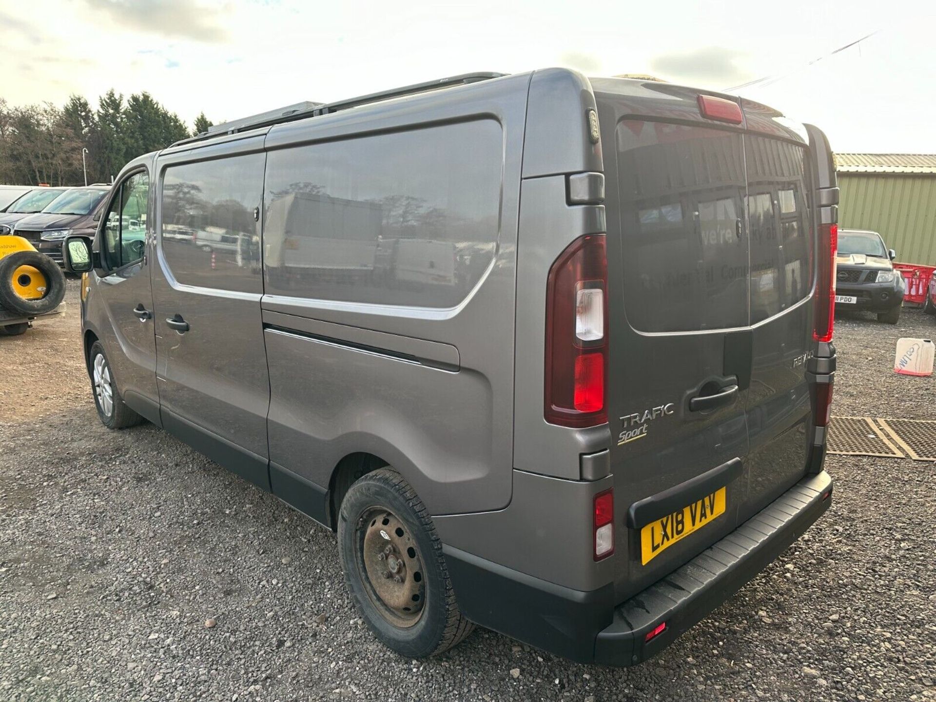 >>--NO VAT ON HAMMER--<< RENAULT TRAFIC REVIVAL: CLEAN BODY, INTERIOR - REPAIR OPPORTUNITY - Image 12 of 16