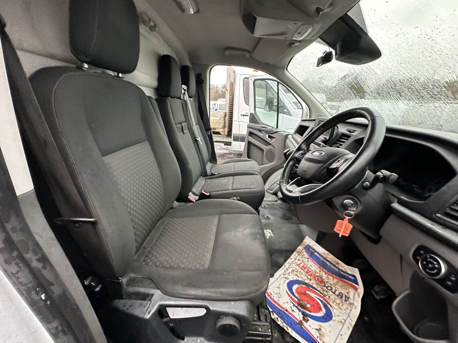 2019 FORD TRANSIT CUSTOM: 108K MILES - >>--NO VAT ON HAMMER--<< - Image 12 of 18