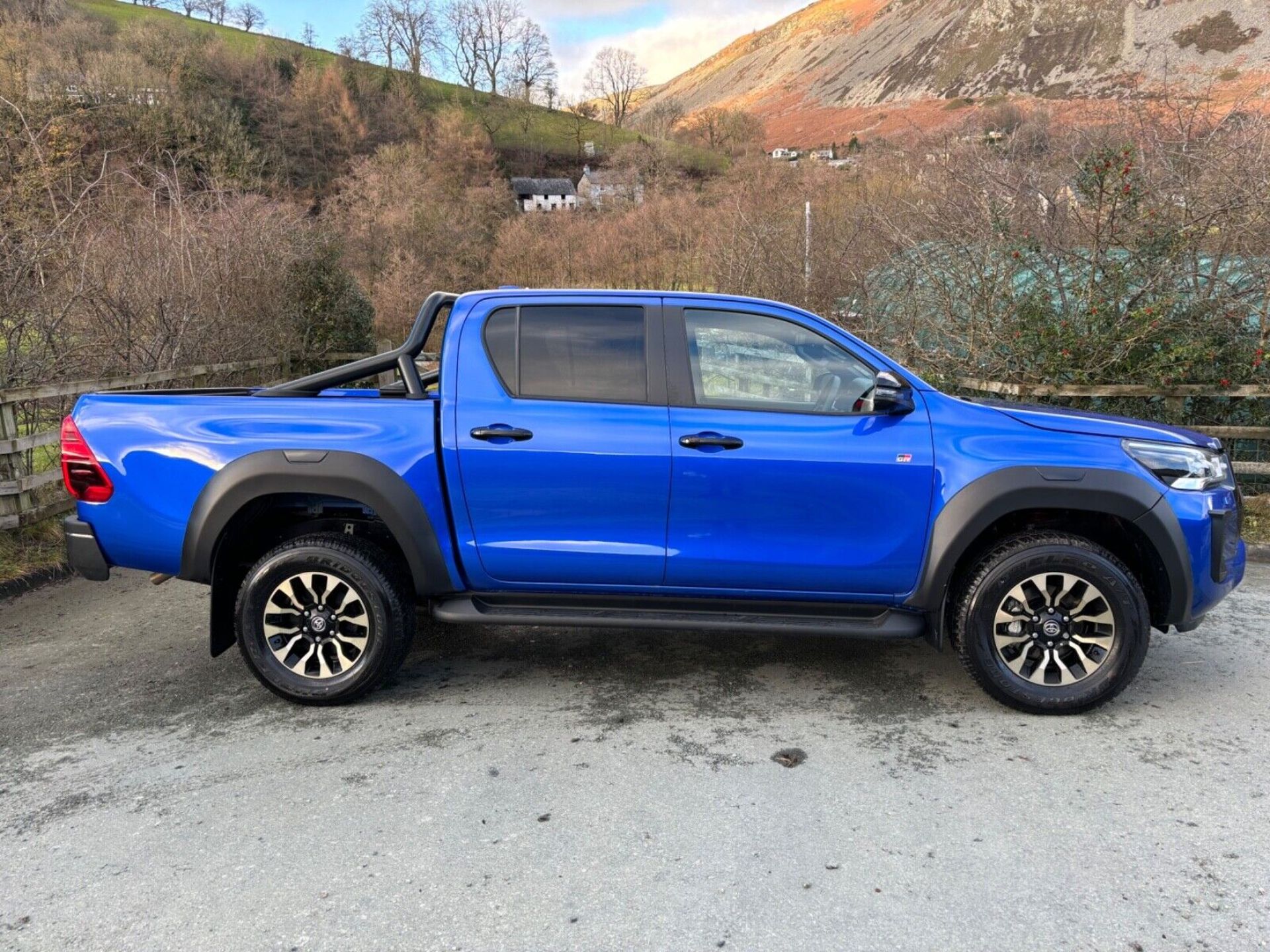 NEBULA BLUE ADVENTURE: TOYOTA HILUX GR SPORT 2023 - Image 3 of 21