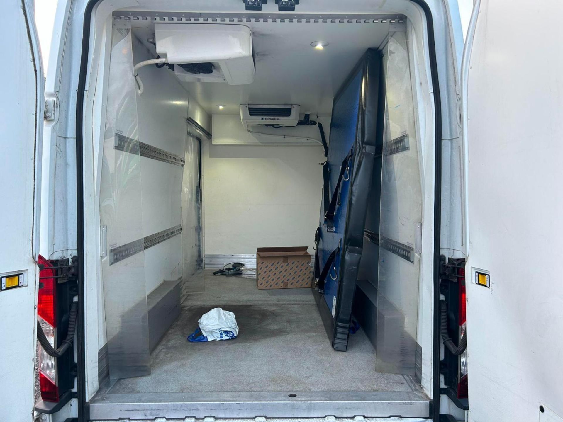 ADAPTABLE FREEZER VAN: FORD TRANSIT LONG WHEEL BASE FRIDGE FREEZER - Image 6 of 13