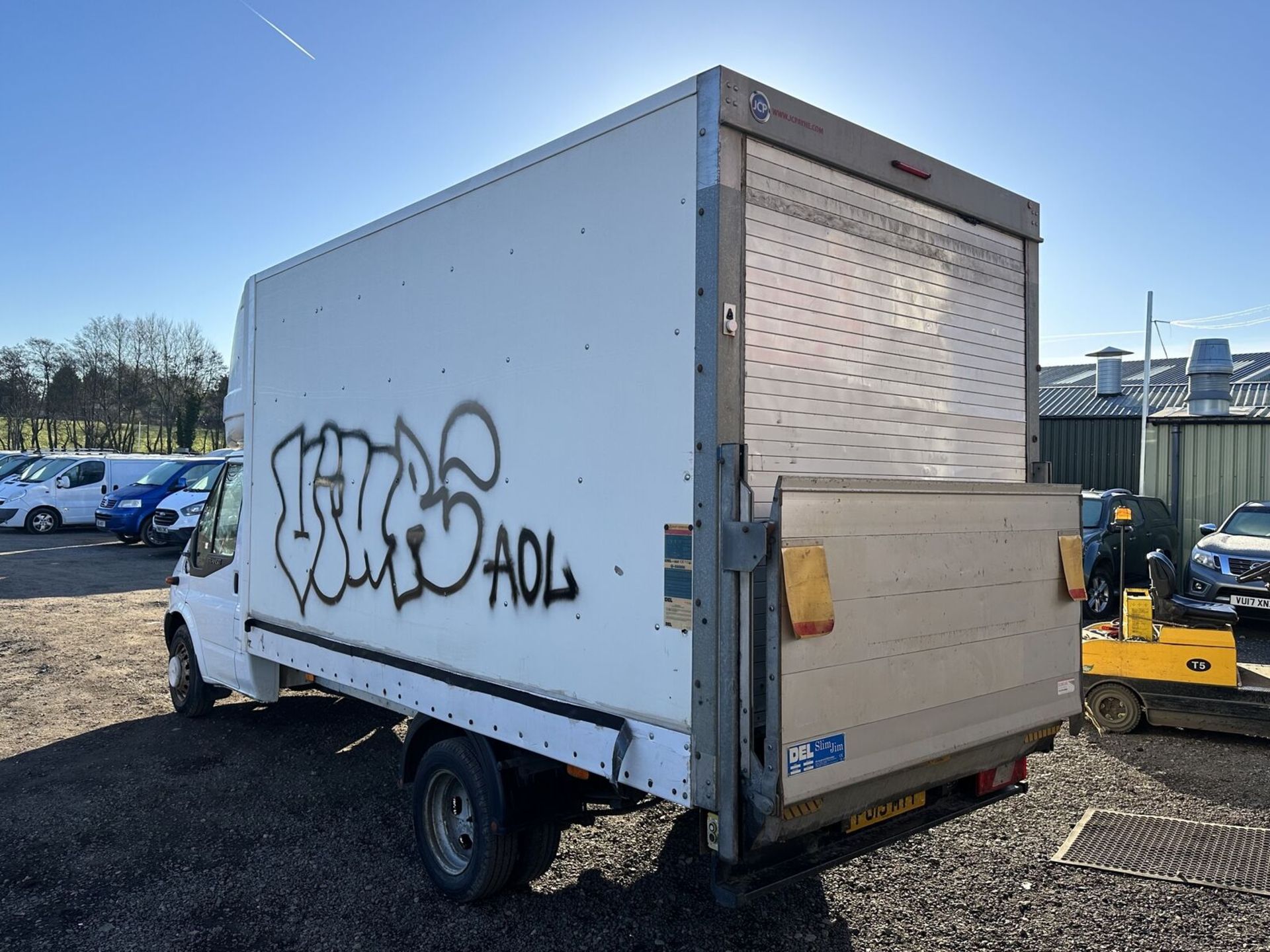 RESILIENT WHITE BEAST: 2013 FORD TRANSIT 155K MILES >>-- NO VAT ON HAMMER --<< - Bild 2 aus 15