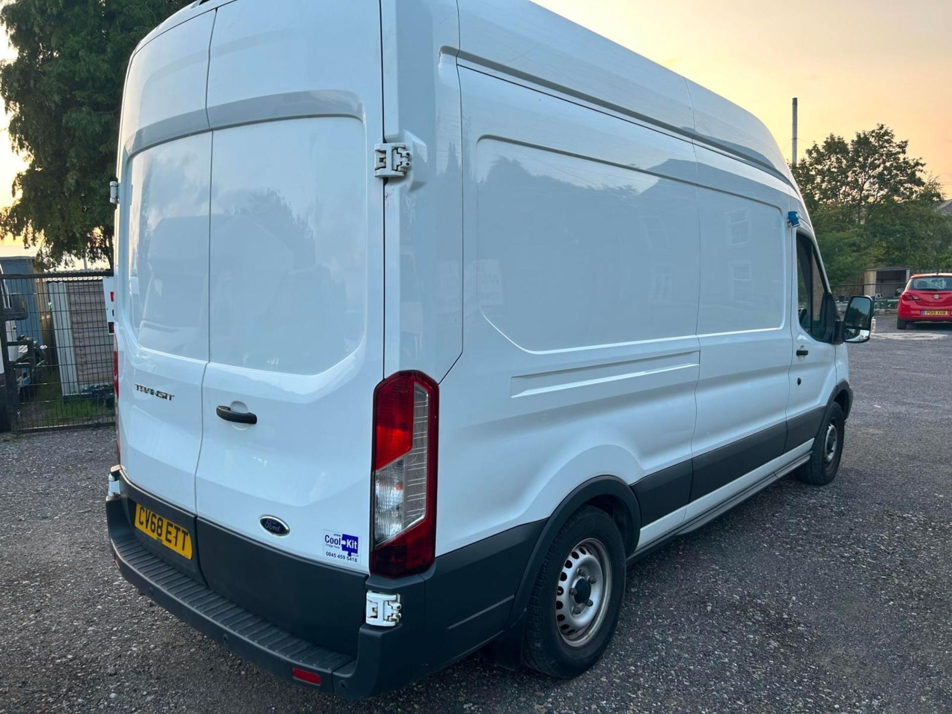 ADAPTABLE FREEZER VAN: FORD TRANSIT LONG WHEEL BASE FRIDGE FREEZER - Image 10 of 13