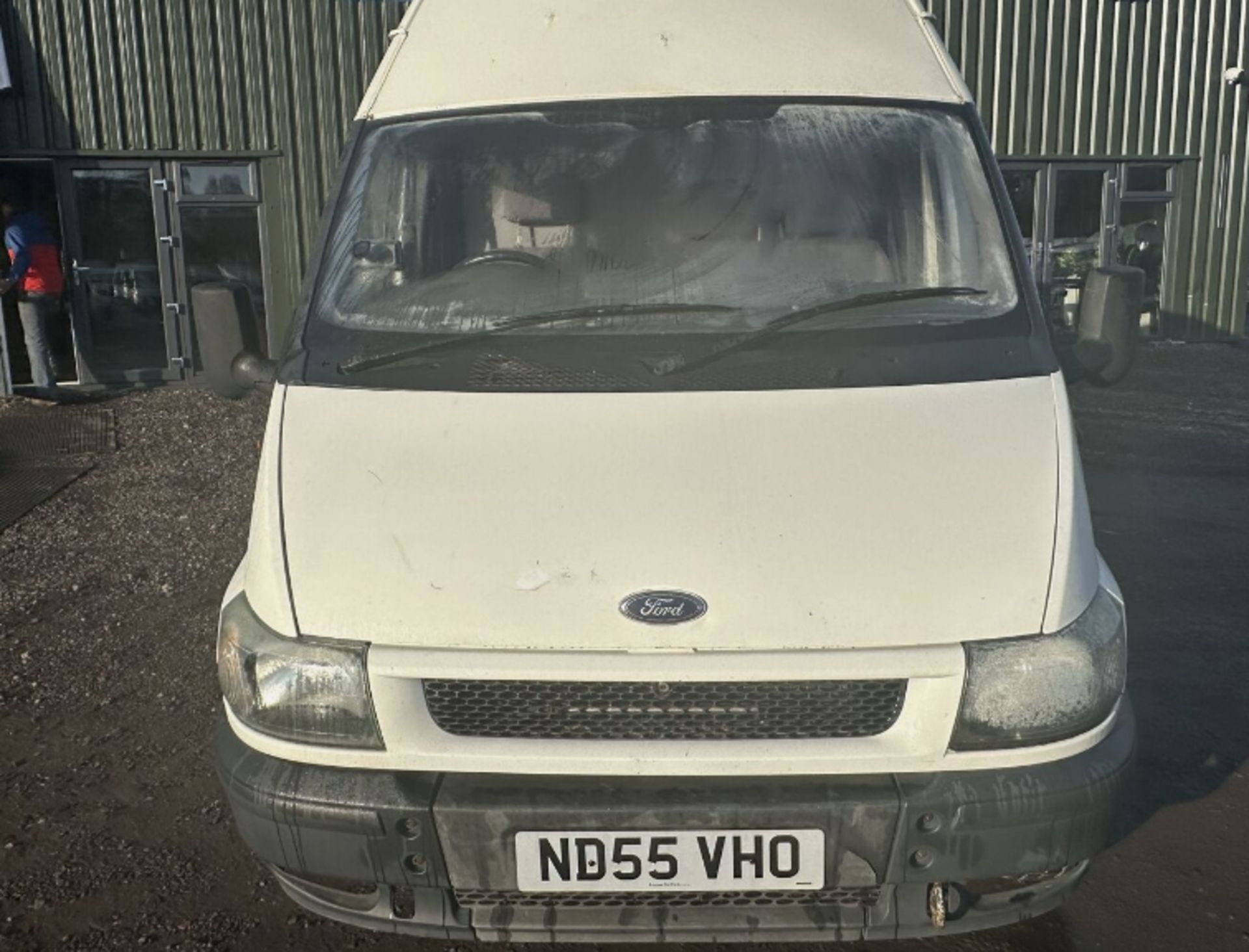 ON-THE-GO FREEDOM: FORD TRANSIT 350 LWB CAMPER, SOLAR-READY MOT: MARCH 2024 >>--NO VAT ON HAMMER--<< - Image 3 of 22