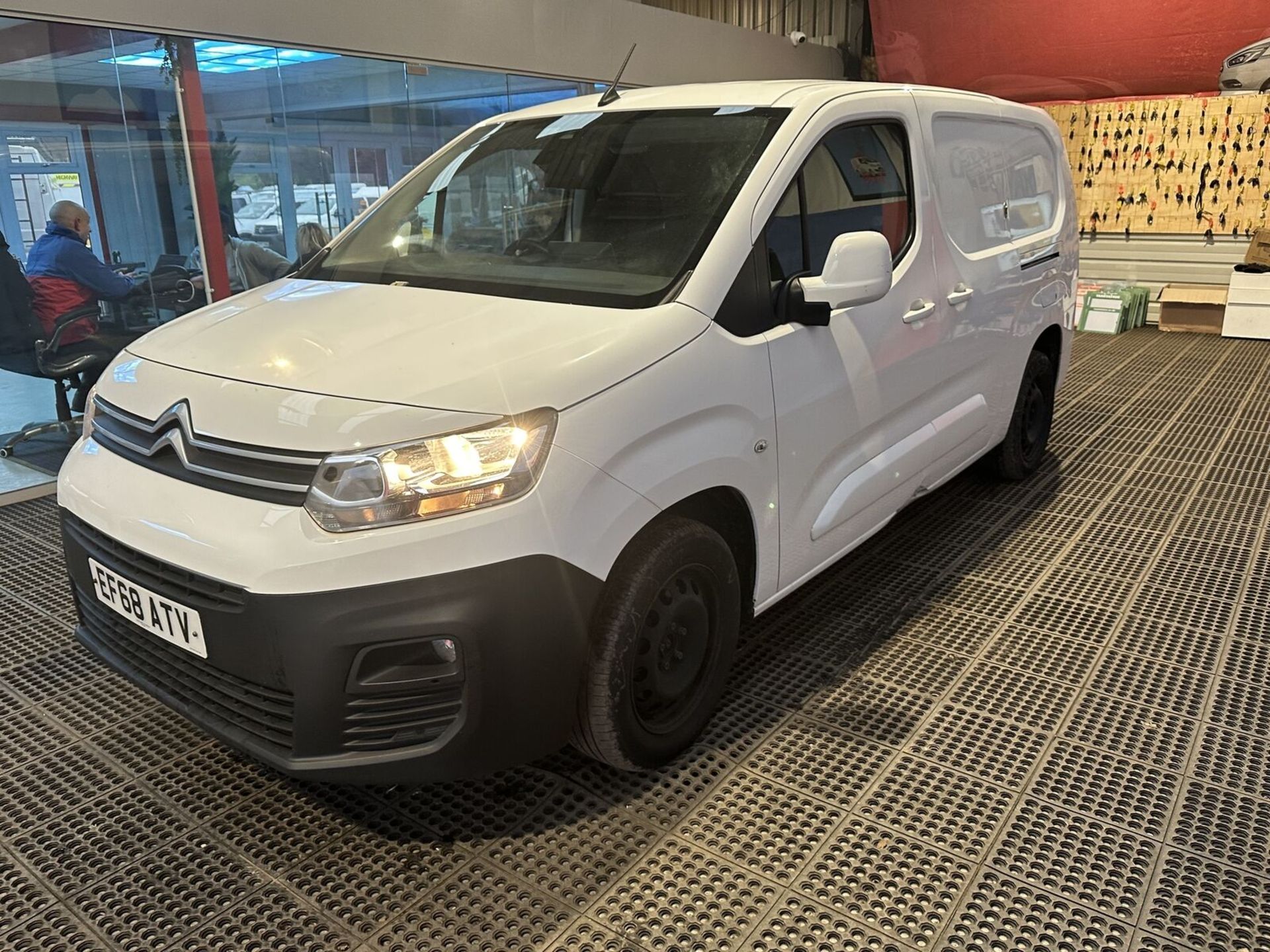 WHITE WONDER: EURO 6 68 PLATE CITROEN BERLINGO COMBO PARTNER XL