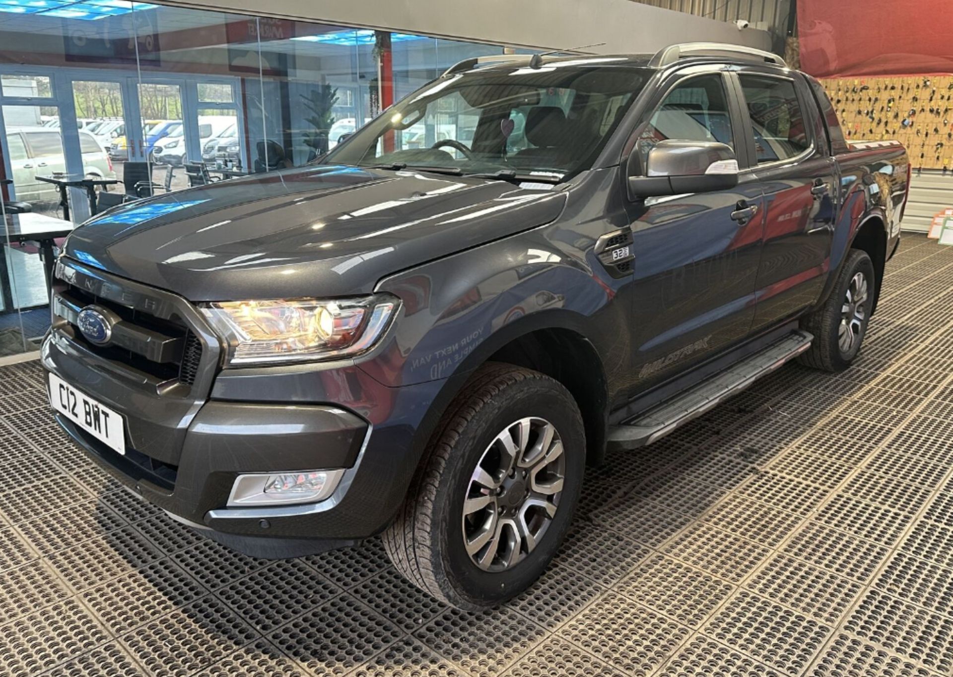 LUXURY PICK-UP: FORD RANGER WILDTRAK, 3.2 TDCI 200, AUTO, EURO 6, CLEAR HPI - Image 2 of 15