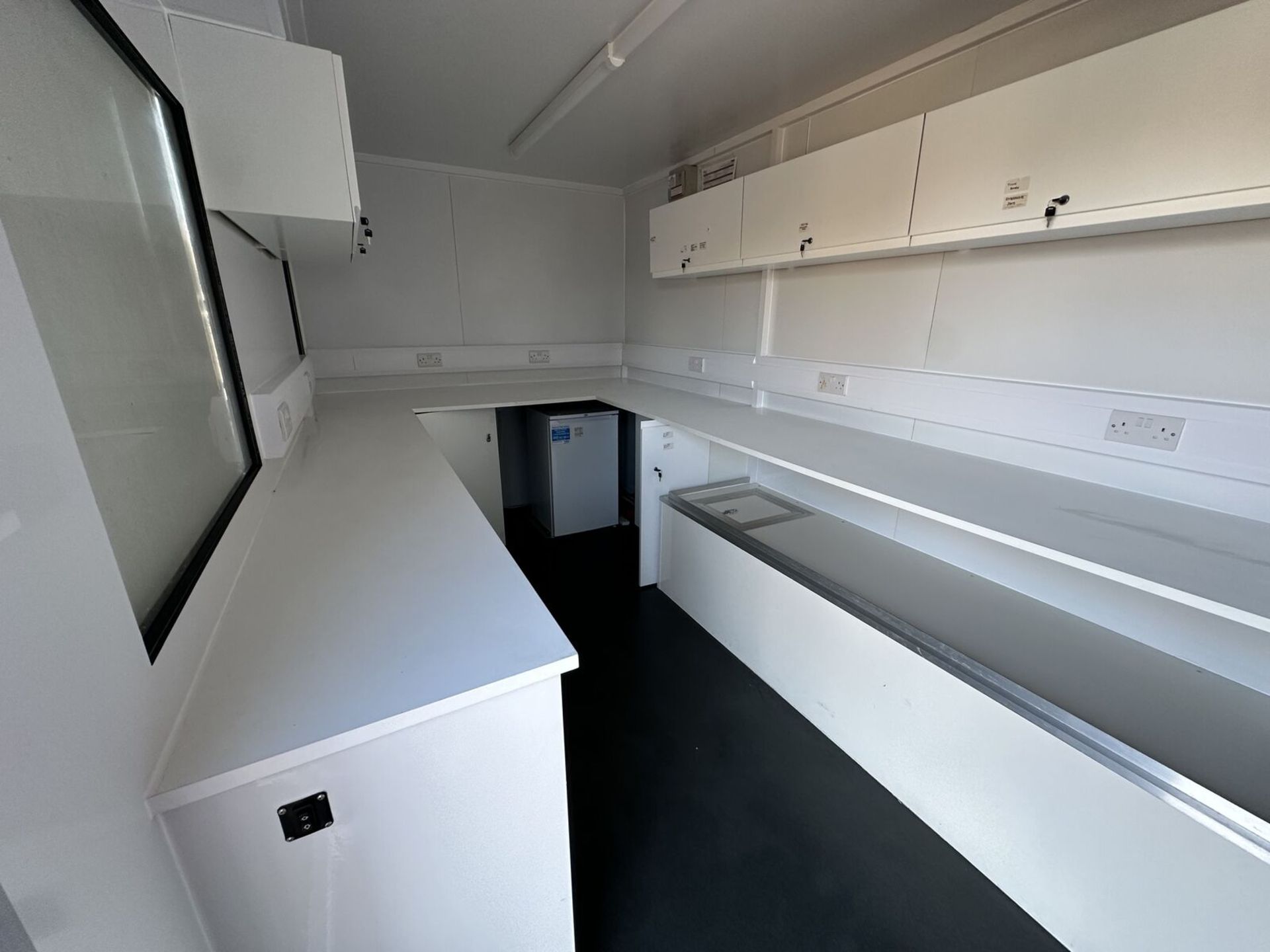>>--NO VAT ON HAMMER--<< 2005 CITROEN RELAY - FULLY LOADED, IMPECCABLY MAINTAINED - Image 13 of 15