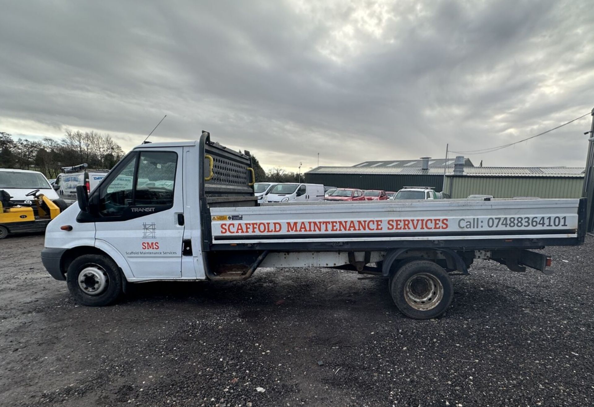 WHITE KNIGHT, FLATBED PLIGHT: 2012 TRANSIT - SPARES OR REPAIRS SPECIA >>--NO VAT ON HAMMER--<< - Image 2 of 18