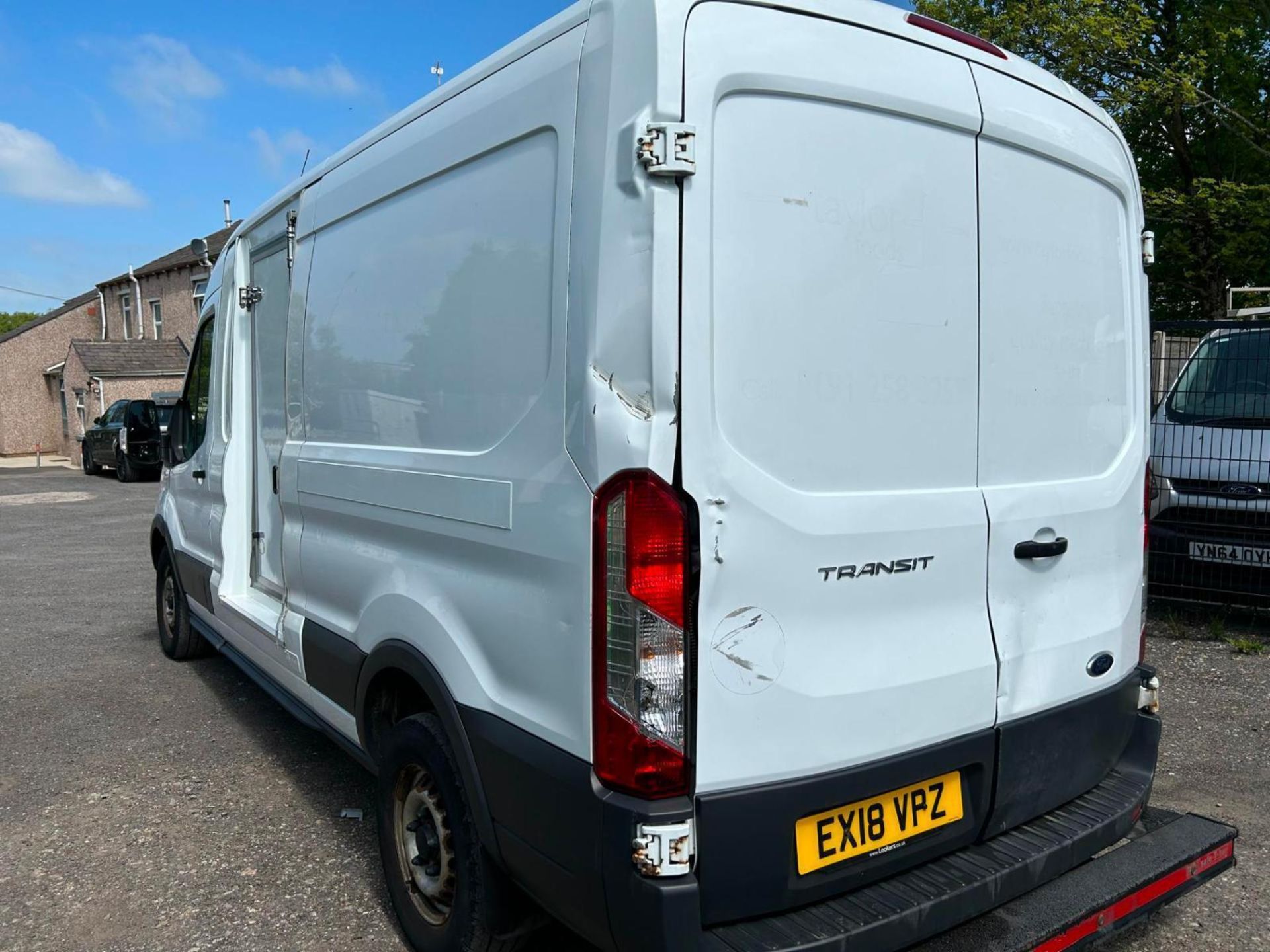 FROST-FRIENDLY HAULER: 2018 FORD TRANSIT HALF FRIDGE FREEZER - Image 8 of 15