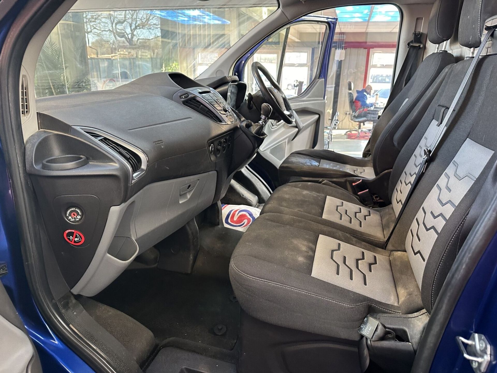 POWER PACKED PRESENCE: 66 PLATE FORD TRANSIT CUSTOM 290 L2 DIESEL, 130PS - Image 10 of 10