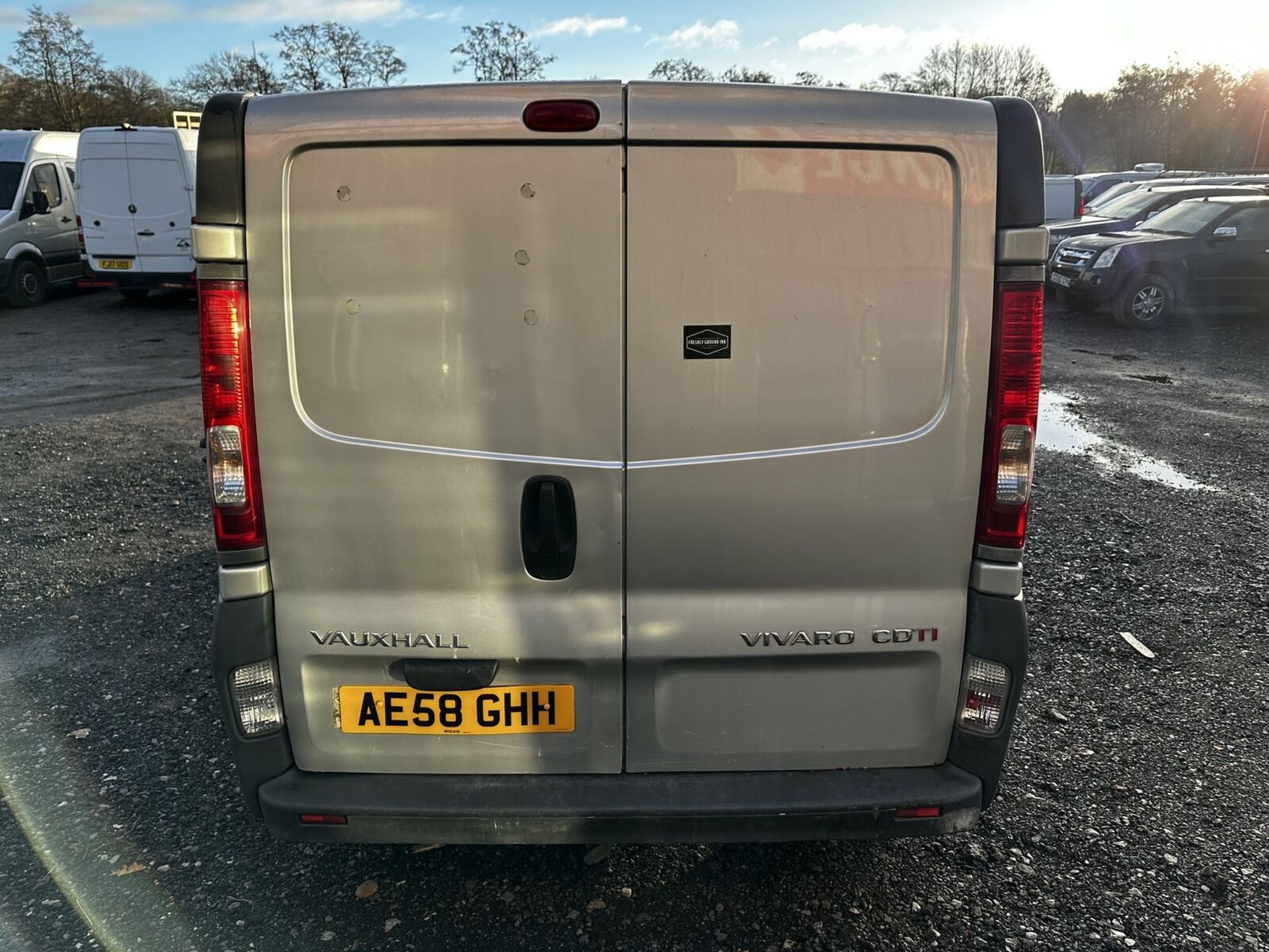 >>--NO VAT ON HAMMER--<< QUICK & NIMBLE: 58 PLATE VAUXHALL VIVARO 115BHP - Bild 13 aus 15