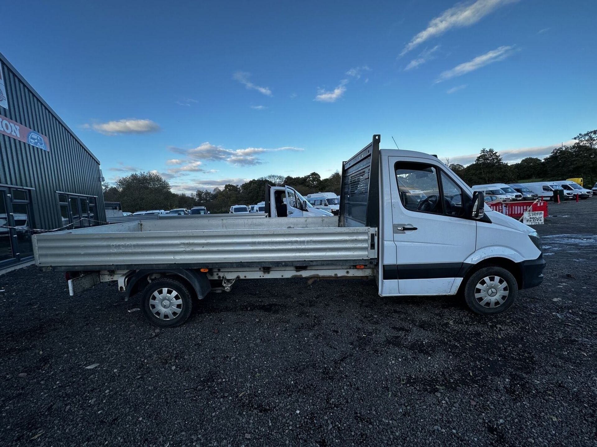 WHITE WONDER: SPRINTER 314 XLWB DROPSIDE - Image 3 of 15