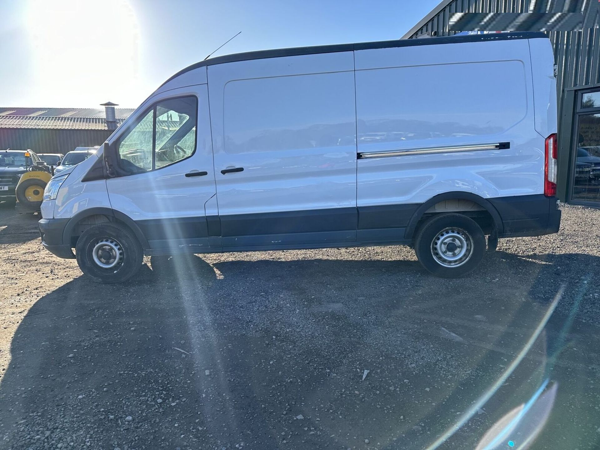 >>--NO VAT ON HAMMER--<< MOTED MARVEL: FORD TRANSIT MARK 8 350 LWB HT - RELIABILITY IN EVERY GEAR - Image 5 of 20