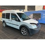 SMOOTH OPERATOR: 1753CC DIESEL FORD TOURNEO CONNECT LWB - LONG MOT >>--NO VAT ON HAMMER--<<