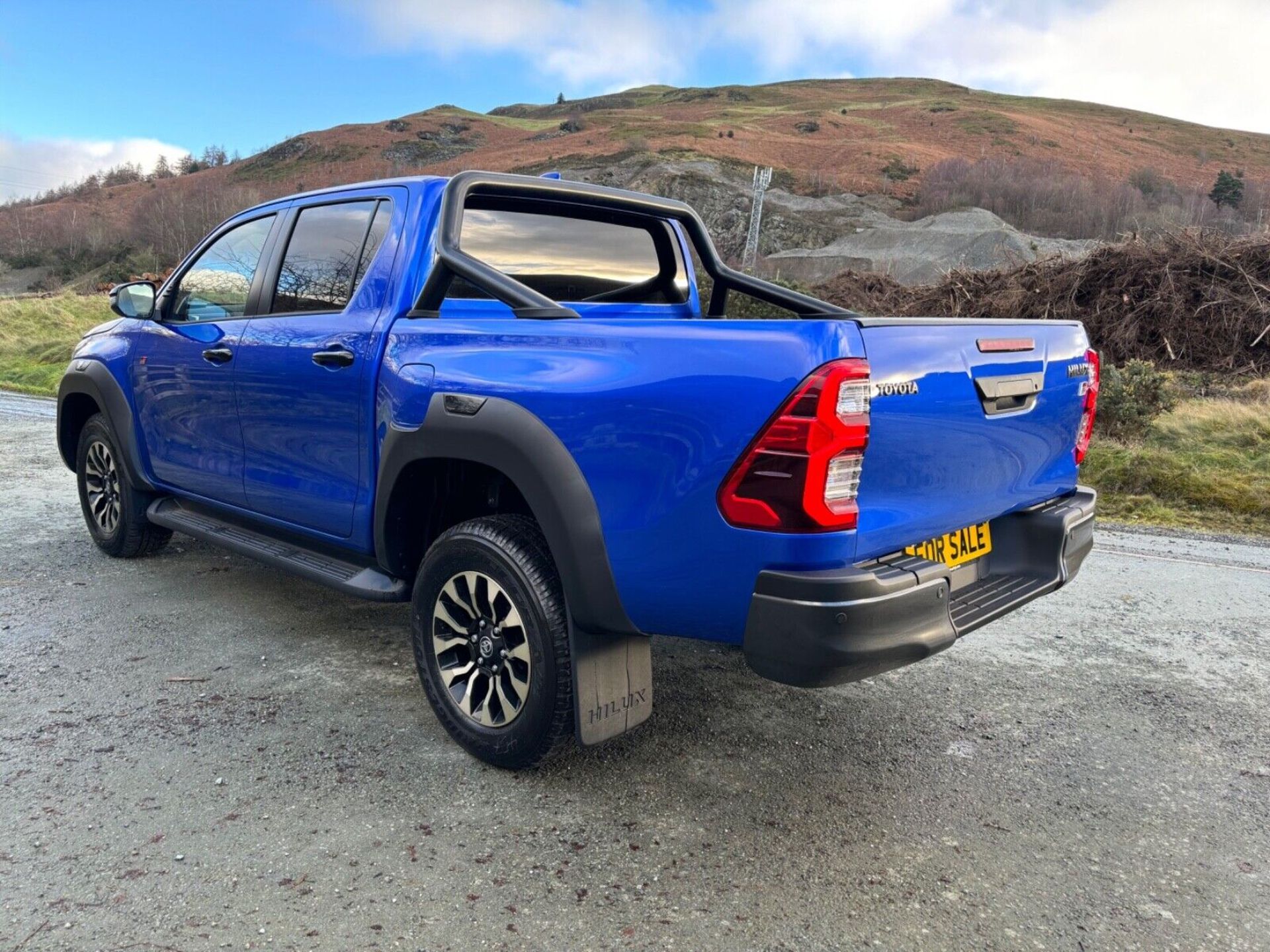 BRAND NEW - DELIVERY MILES - NEBULA BLUE ADVENTURE: TOYOTA HILUX GR SPORT 2023 - Image 16 of 21