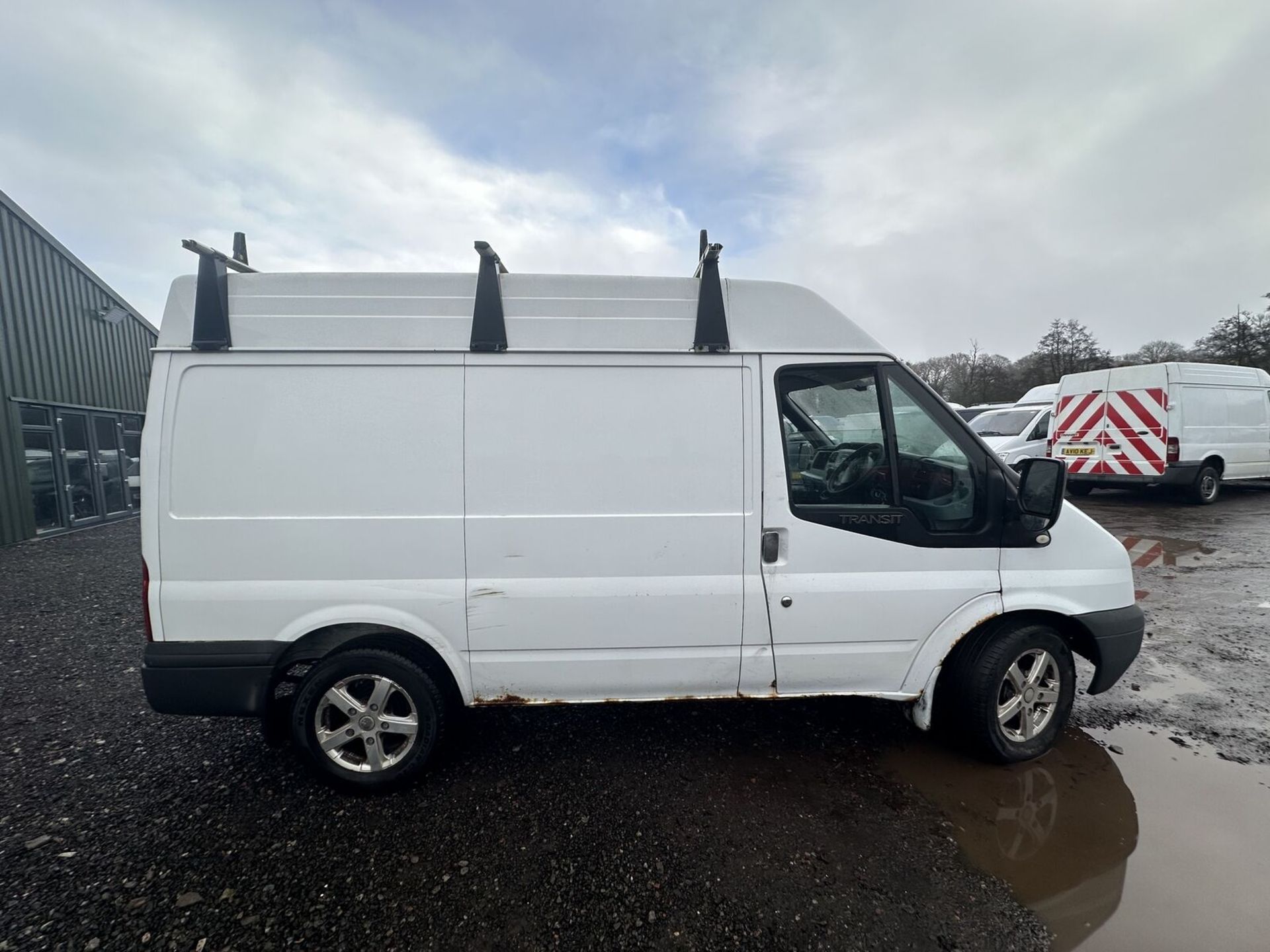 DIY OPPORTUNITY: FORD TRANSIT 260 SWB HIGH TOP - SPARES OR REPAIRS