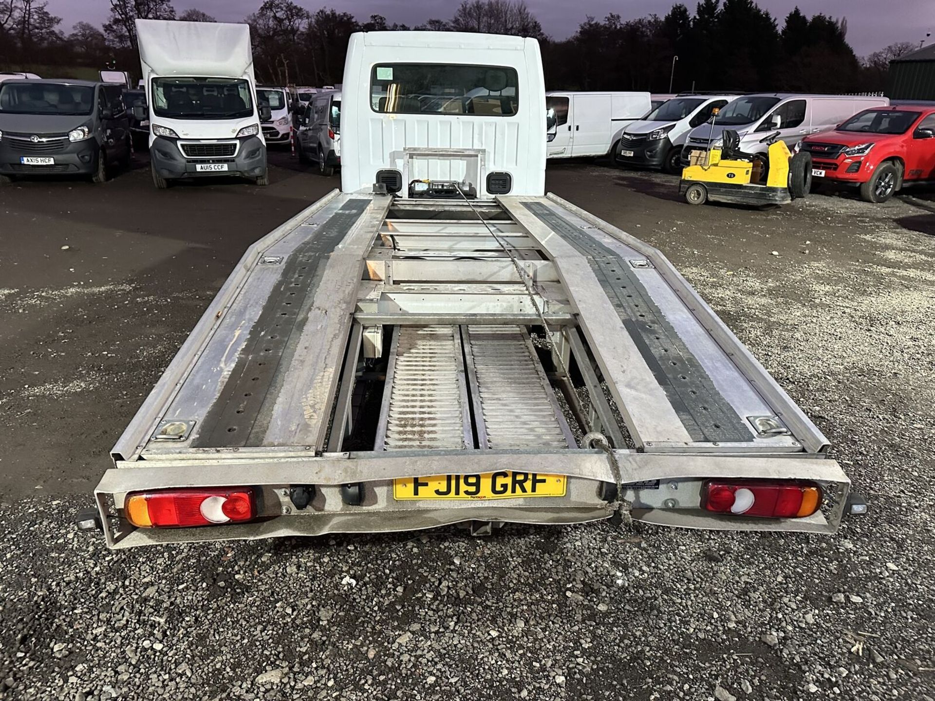 >>--NO VAT ON HAMMER--<< 2019 RENAULT MASTER 2.3 DCI LWB TRUCK - Image 3 of 10