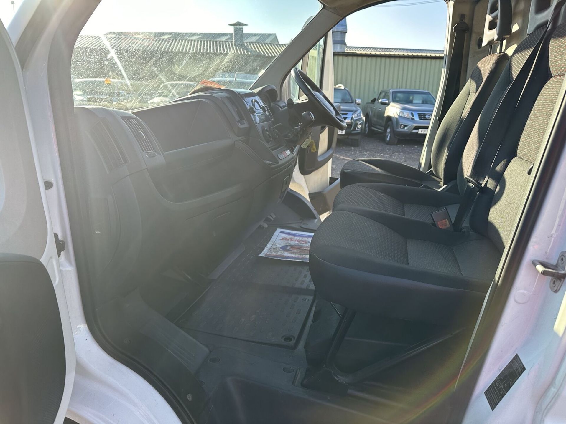 2018 ROOF BOXER 2L DIESEL LWB MANUAL VAN MOT'D - Image 5 of 14