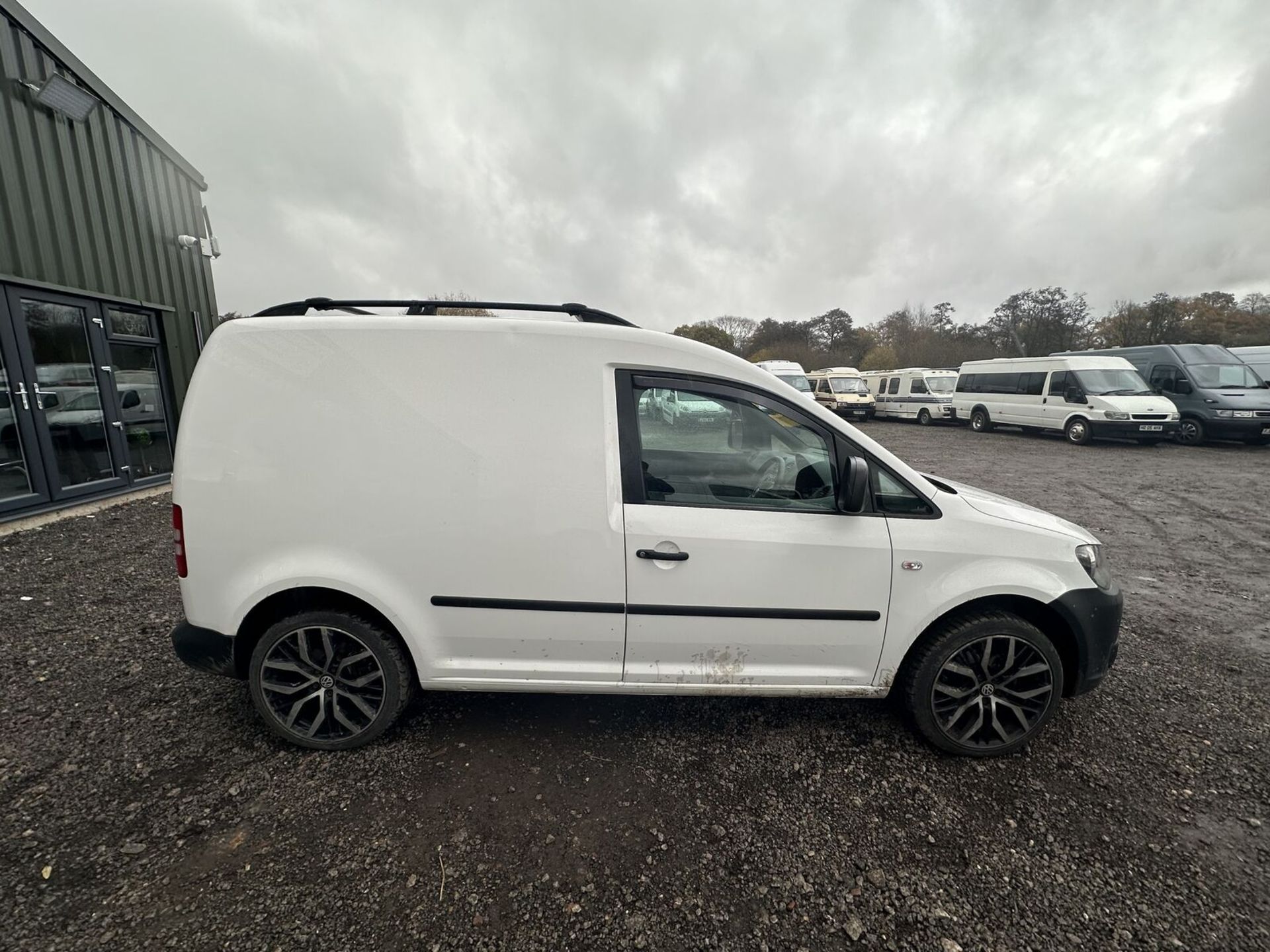 2016 VOLKSWAGEN CADDY C20 1.6 TDI - READY FOR YOUR BUSINESS >>--NO VAT ON HAMMER--<< - Image 17 of 19