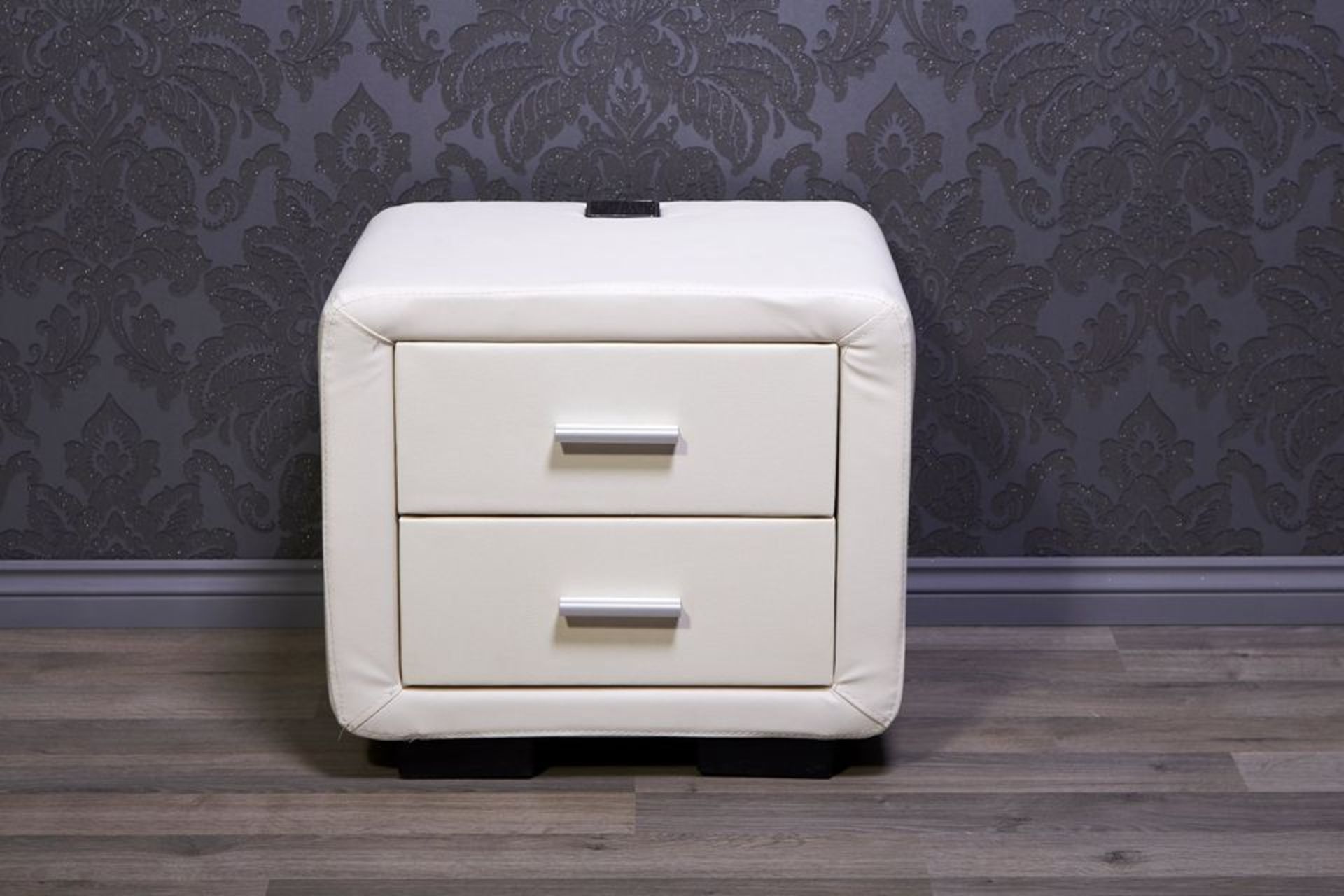 WHITE LEATHER BEDSIDE WITH BUILT IN BLUETOOTH LED SPEAKER - Image 2 of 7