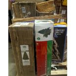 RETURNS CLEARANCE CHRISTMAS PALLET TREES ,LIGHTS , SILHOUETTES, PLUS MORE! RRP £1500